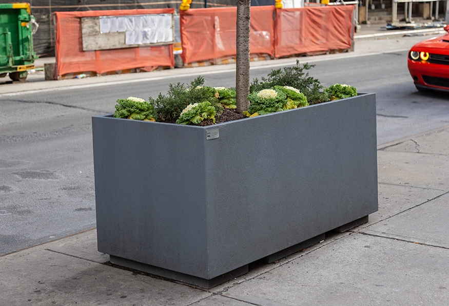 Working With Big Pots and Planters Planters Etc